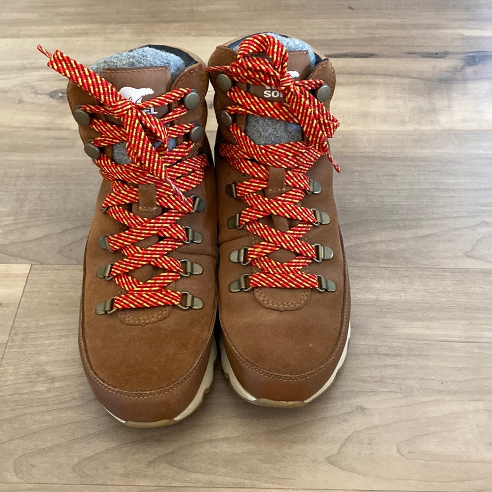 Sorel lace up boots